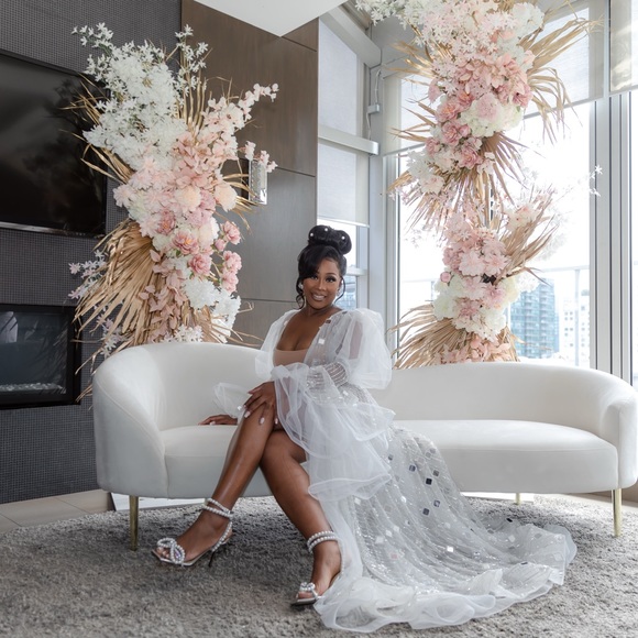 Bridal Morning Robe - Picture 2 of 3